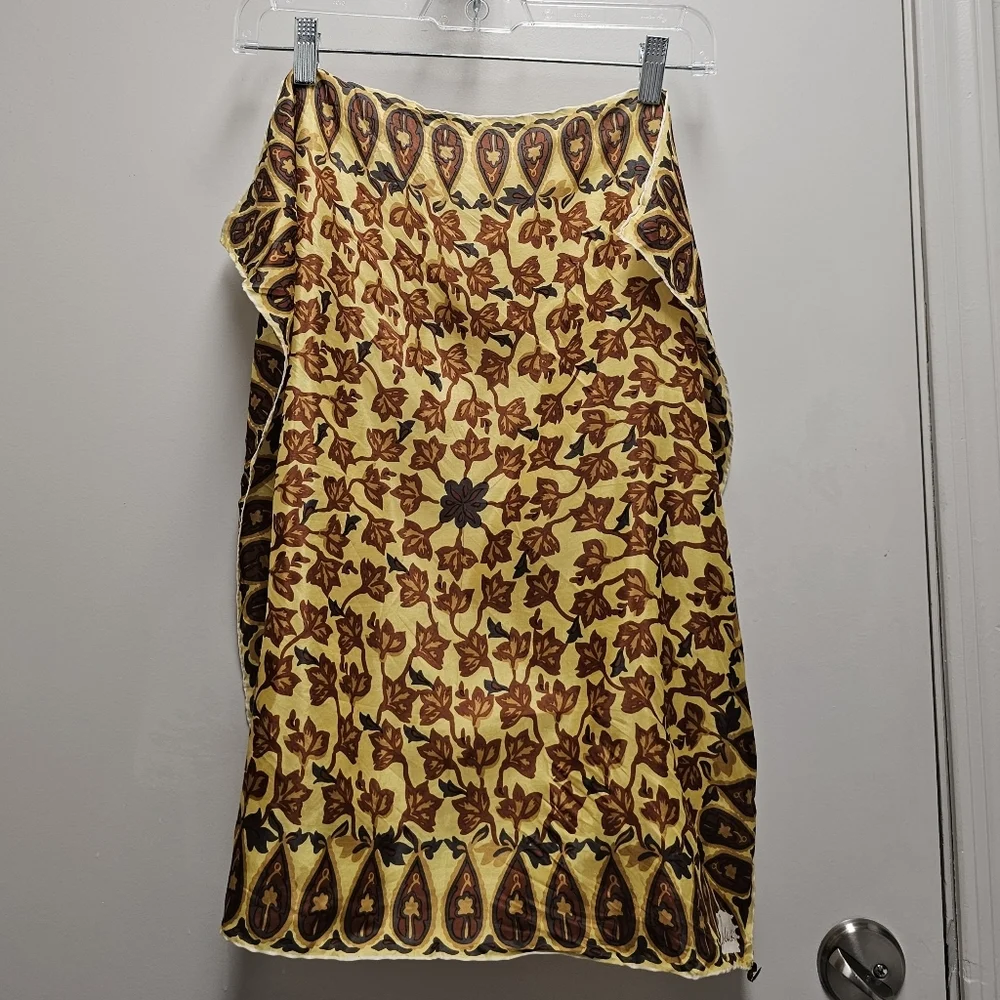 Bellotti Scarf